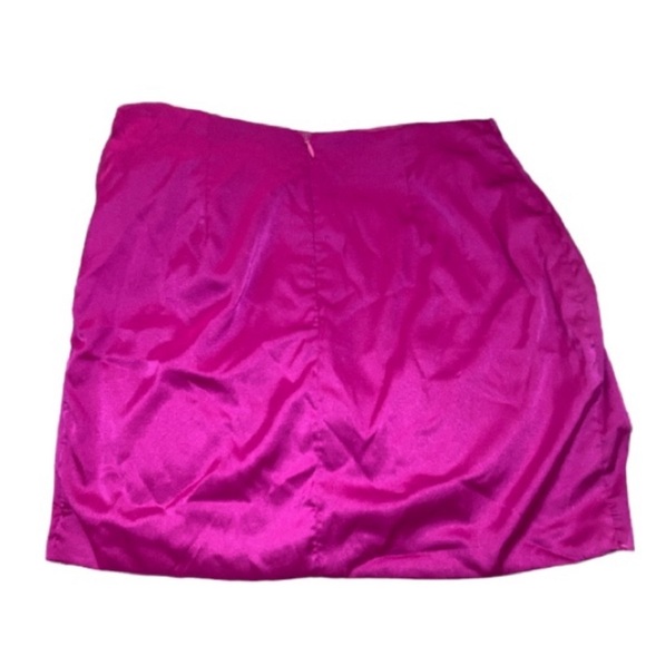 NWT superdown Rissa Wrap Skirt In magenta Size small - Picture 4 of 5